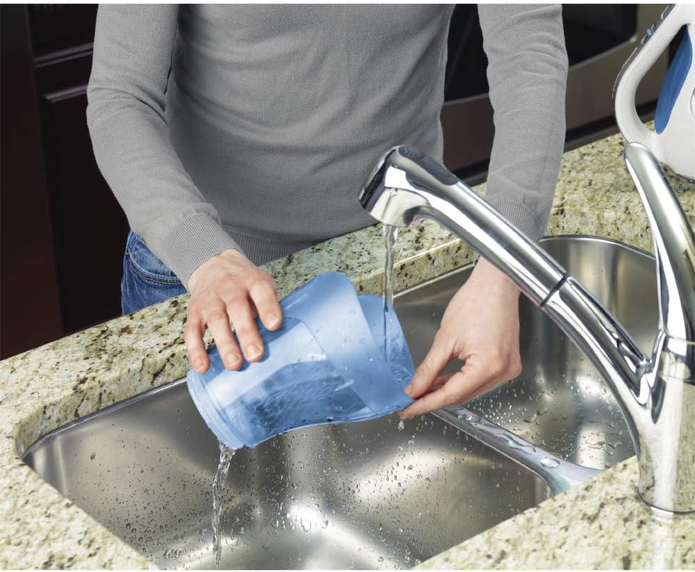 dustbuster Handheld Vacuum. Cordless 10.8V. with Rotating and Extendable Nozzle (HHVI320JR02)