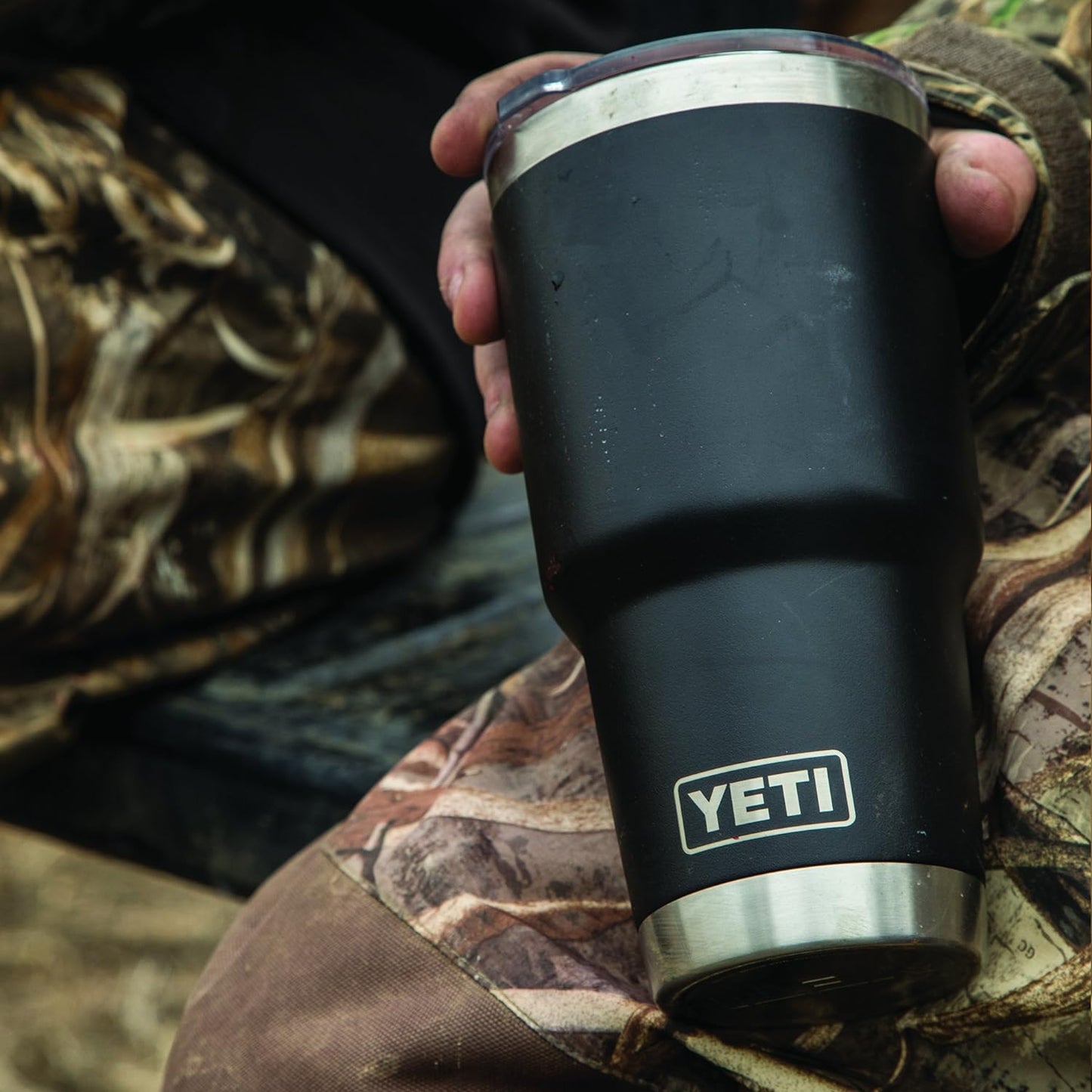 30 oz Stainless Steel Vacuum Insulated Tumbler w/MagSlider Lid. Black